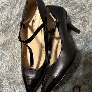 Ellen Tracy Black Patent Leather Heels